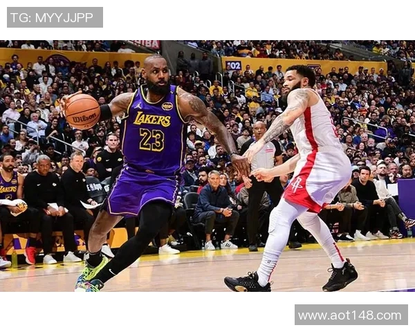 火箭主场不敌湖人，詹姆斯独得50分砍下胜利，火箭全队失误率暴增导致失利