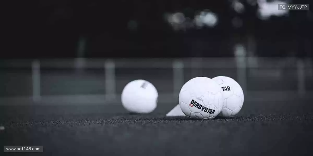 实时直击,弹幕狂欢!💻🎉 体育直播,就要和千万人一起尖叫!